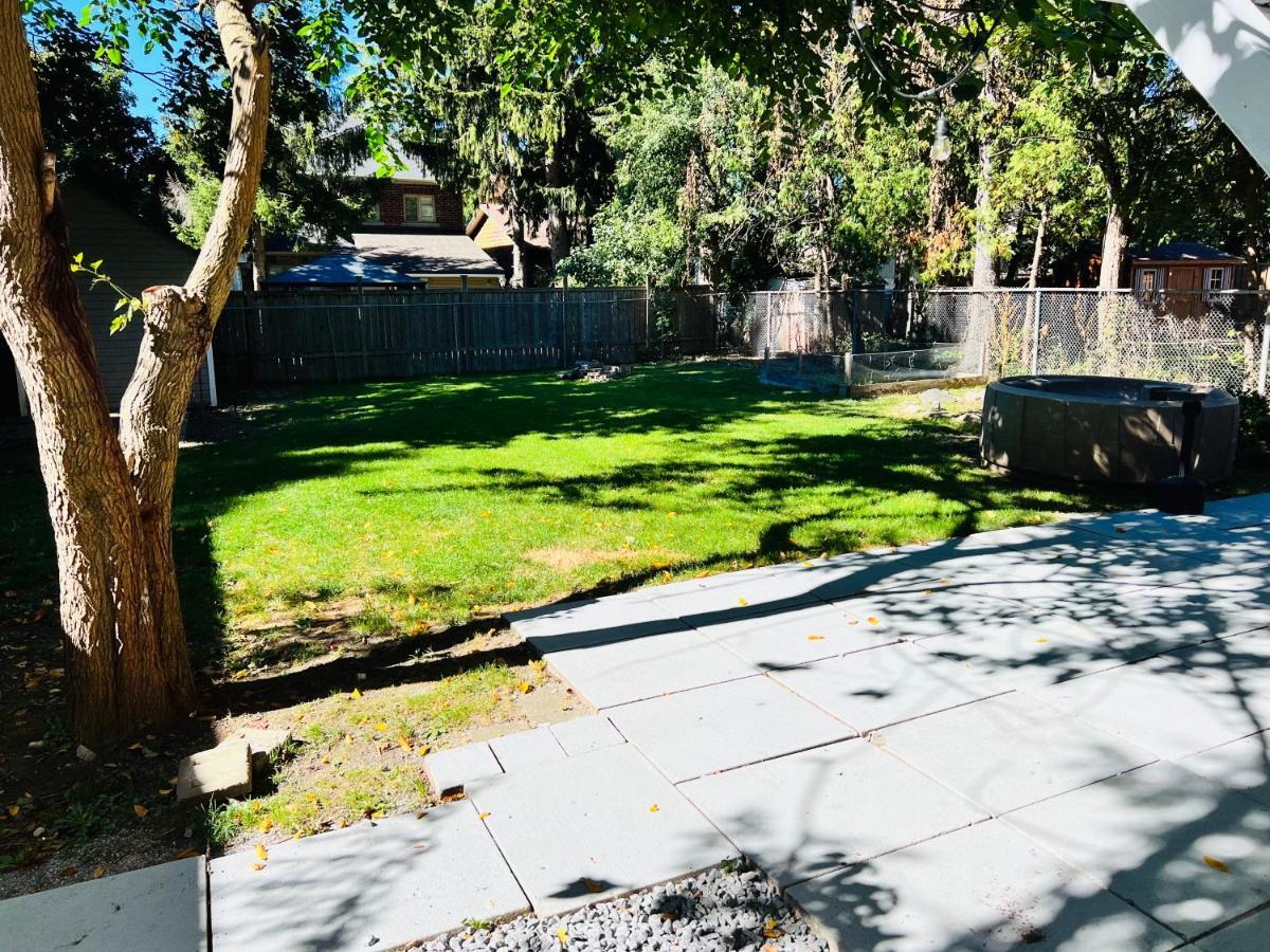 פיקרינג Furnished Family Home Near Toronto - Great Location Game Room - Backyard - Parking & Self Checkin מראה חיצוני תמונה